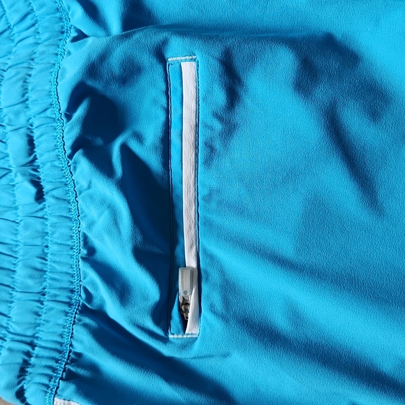 Size 8 Baby Blue Lululemon Pants 💙 - Picture 5 of 8